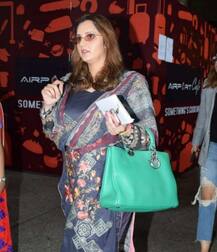 দেখুন মা হতে চলা সানিয়া মির্জাকে