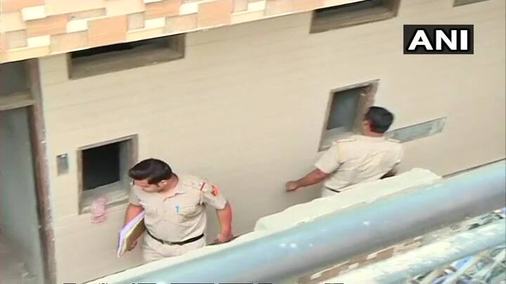  রাত ১২ থেকে ১-র মধ্যে প্রক্রিয়া সম্পূর্ণ করতে হবে। সঙ্গে এই কাজটি শুরুর আগে যজ্ঞ করতে হবে।