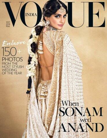 আনন্দের সঙ্গে তাঁর প্রথম দেখা হওয়ার গল্পও বলেছেন সোনম।