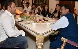 জমি দখলের জন্য বয়স্ক দম্পতিকে মানসিক নির্যাতন করছেন সলমন খান, অভিযোগ দায়ের