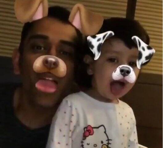 বলে দেওয়া যাক, সম্প্রতি ধোনি আরেকটি রেকর্ড সৃষ্টি করলেন। তৃতীয় ভারতীয় ক্রিকেটার হিসেবে তিনি ৫০০টি আন্তর্জাতিক ম্যাচ খেলার নজির গড়েছেন। ছবি-ইনস্টাগ্রাম