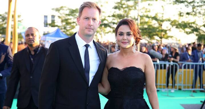 তাঁর আগামী ছবি ভাইয়াজি সুপারহিট। দেখা যাবে সানি দেওলের বিপরীতে।