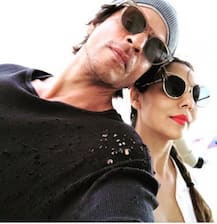 দীর্ঘদিন পর স্ত্রীর সঙ্গে সেলফি পোস্ট করলেন শাহরুখ, দেখুন আরও কিছু ছবি