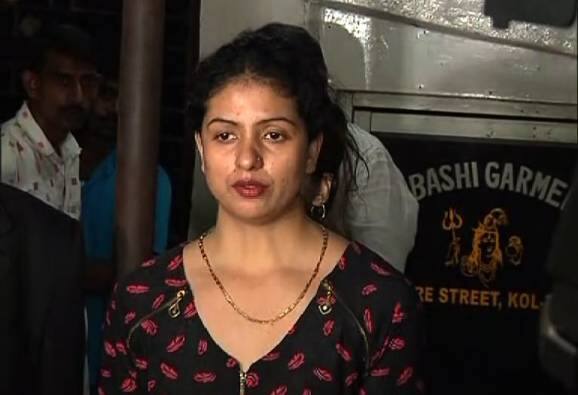 একটি সংবাদমাধ্যমকে দেওয়া সাক্ষাত্কারে হাসিন জানিয়েছেন, অভিষেক সিনেমায় তিনি পরিচালক আমজাদ খানের সঙ্গে কাজ করবেন। হাসিন জানিয়েছেন, এভাবে সিনেমায় নামাটা তাঁর পক্ষে পছন্দের চেয়ে অনেক বেশি প্রয়োজনের।সিনেমায় তাঁকে একজন সাংবাদিকের ভূমিকায় দেখা যাবে বলেও জানিয়েছেন হাসিন। 