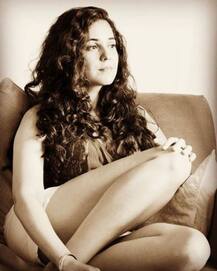 সলমন খানের বজরঙ্গি ভাইজান-এ মুন্নির মায়ের চরিত্র ছিলেন মেহের ভিজ, বাস্তবে তিনি কেমন দেখুন