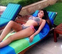 এই মডেল হলেন ভারতের কিম করদেশিয়ান, জয়পুর থেকে ভাইরাল তাঁর কিছু ছবি