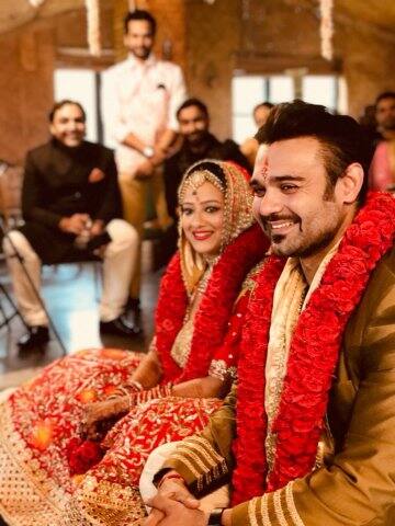মহাক্ষয়ের বিরুদ্ধে অভিযোগের মধ্যেই তাঁকে বিয়ে করার সিদ্ধান্ত নিয়ে মাদলসাকে প্রশ্ন করা হলে তিনি বলেছেন, মিমোকে বিয়ে করা নিয়ে তাঁর মনে আদৌ কোনও আশঙ্কাই ছিল না। তিনি আরও বলেছেন, এখন আমার পক্ষে আমার স্বামীর বিরুদ্ধে দায়ের অভিযোগ সম্পর্কে কিছু বলা ঠিক হবে না। এ সত্ত্বেও আমি সবার ভালোই চাই। আমার মনে কারুর প্রতি কোনও বিদ্বেষ নেই। এখন আমি মিমোর সঙ্গে নতুন জীবন শুরু করেছি। আমার মনের কোথাও কোনও রকম খেদ নেই।