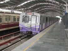 ফের মেট্রোয় আত্মহত্যার চেষ্টা, টালিগঞ্জ থেকে ময়দান পর্যন্ত ব্যাহত পরিষেবা