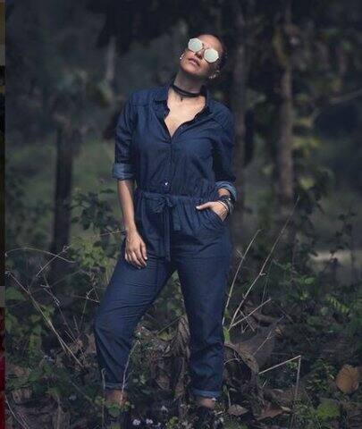 জুতোর ফটোশ্যুটের পর এমটিভি রোডিজ-এর শোয়ে ছবি তোলাতে দেখা যায় অভিনেত্রীকে। ছবি সৌজন্য-- ইনস্টাগ্রাম