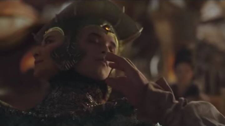 পরিচালক ছবিটির ওপর নতুন করে কাজ করে তা ফের মুক্তির কথা ভাবছেন। 