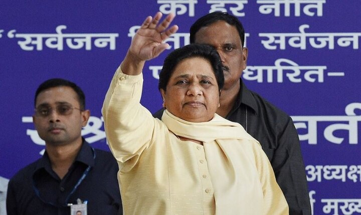 BSP chief Mayawati is ready for any alliance to become PM লক্ষ্য প্রধানমন্ত্রী পদ:বিজেপিকে হারাতে যেকোনও দলের সঙ্গে জোট করতে তৈরি মায়াবতী