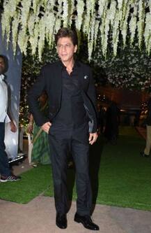 দেখুন! প্রফুল প্যাটেলের মেয়ের বিয়েতে বলি তারকাদের ভিড়