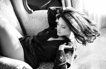 সোশ্যাল মিডিয়ায় নতুন ছবি পোস্ট করলেন রিয়া সেন...দেখুন তার ঝলক