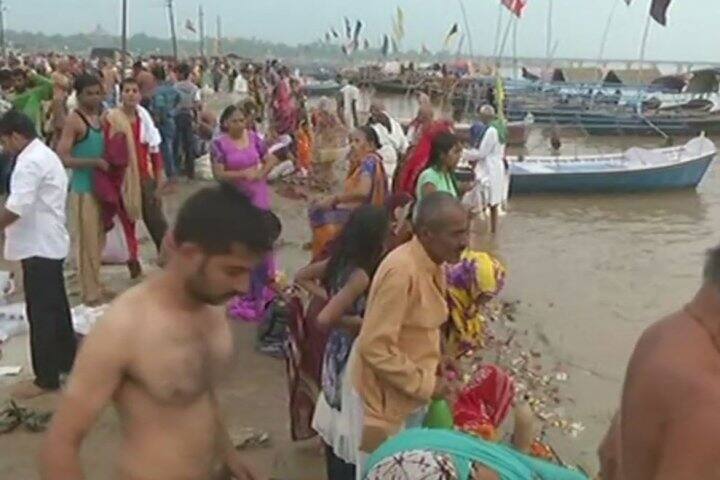  গতকাল রাতের চন্দ্রগ্রহণ ছিল এখনও পর্যন্ত ঘটা দীর্ঘতম চন্দ্রগ্রহণ। এটাকে ব্লাডমুনও বলা হচ্ছে। ছবি সৌজন্যে এএনআই