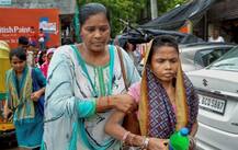 দিল্লিতে অনাহারে তিন শিশুকন্যার মৃত্যু:বাচ্চাদের বাবার আচরণে সন্দেহ, উদ্ধার অজানা ওষুধের শিশি