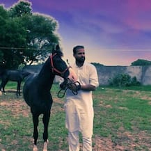 ফের এই ‘বন্ধু’-র সঙ্গে দেখা গেল ক্রিকেটার ইউসুফ পঠানকে