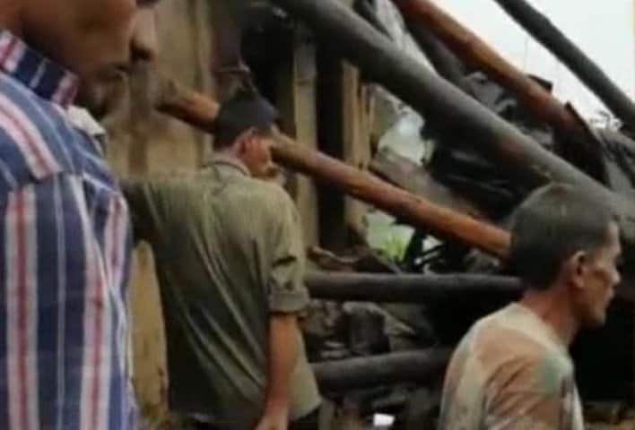 আপাতত চামোলিতে বৃষ্টি থামলেও, গাড়ওয়াল অঞ্চলে ভারী বৃষ্টির পূর্বাভাস জারি করেছে আবহাওয়া দফতর। 