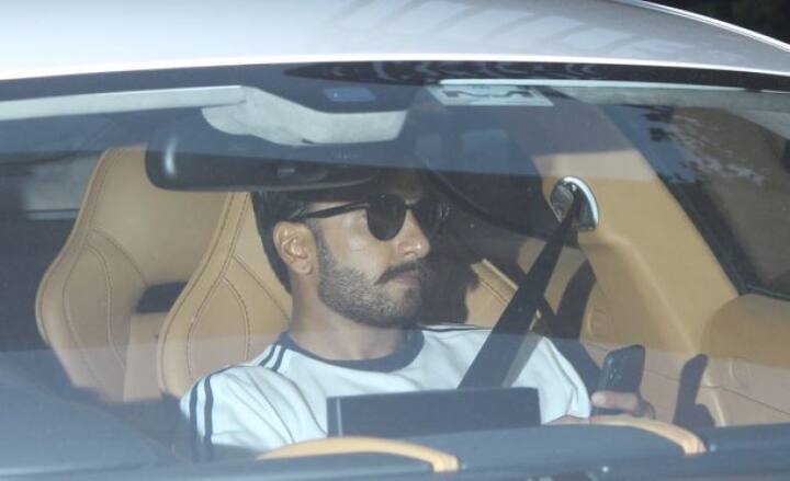 এখানে বলে দেওয়া যাক, বলিউডের ‘বাজিরাও মস্তানি’ ছবিতে দুজনকে একসঙ্গে দেখা গিয়েছিল। ছবি সৌজন্য-ইনস্টাগ্রাম