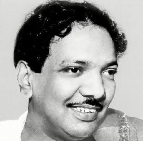 ১৯৫৭ সালে মাদ্রাজ বিধানসভা নির্বাচনে ডিএমকে-র ১৫ জন প্রার্থী জেতেন। তাঁদের অন্যতম ছিলেন করুণানিধি। তিনি কুলিথালাই কেন্দ্র থেকে জেতেন। ছবি সৌজন্যে ফেসবুক