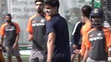 বাঁহাতি কুরানের মোকাবিলায় নেটে অর্জুন তেন্ডুলকরের বোলিংয়ে অনুশীলন ভারতীয় ব্যাটসম্যানদের
