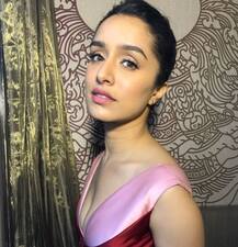 ইনস্টাগ্রামে সবচেয়ে জনপ্রিয় বলিউড অভিনেত্রী শ্রদ্ধা কপূর, দাবি রিপোর্টে