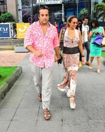 বহুদিন লাইমলাইট থেকে দূরে, আচমকাই স্ত্রীর সঙ্গে লাঞ্চ ডেটে দেখা গেল ফারদিন খানকে, কেমন আছেন এখন দেখুন