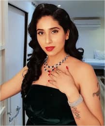 ২০১৭-য় \'সেরা ফিমেল প্লেব্যাক গায়িকা\'র সম্মান পেয়েছেন, দেখুন বলিউডের এই গায়িকার বেশ কিছু সাম্প্রতিক ছবি