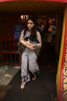 দেখুন! মা-ভাইয়ের সঙ্গে মন্দিরে সারা আলি খান