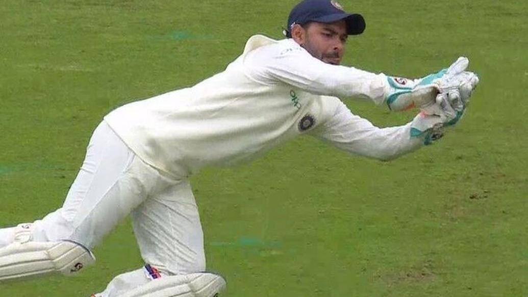 Farookh engineer says pant to stay low on the time of diving ঋষভের প্রশংসায় পঞ্চমুখ দুই প্রাক্তন উইকেটরক্ষক, টেকনিক নিয়ে পরামর্শ ফারুক ইঞ্জিনিয়ারের