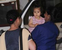 সোহার কোলে চেপে করিনা মামির বাড়ি বেড়াতে গেল শর্মিলার নাতনি!