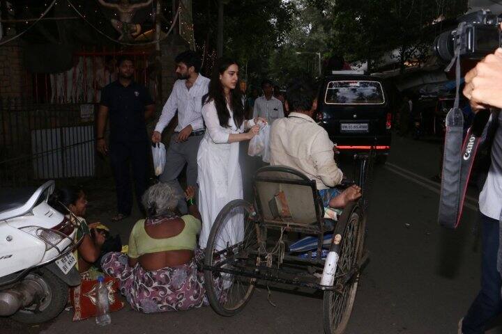 এবার তাঁর সঙ্গে ছিলেন মা অমৃতা