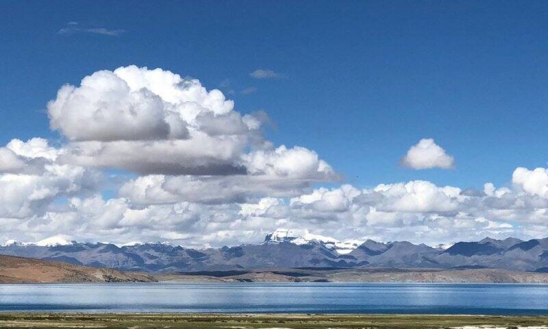 There is no hatred here: Rahul Gandhi tweets from Kailash Mansarovar এখানে কোনও বিদ্বেষ নেই, কৈলাস-মানস সরোবর থেকে বার্তা রাহুলের