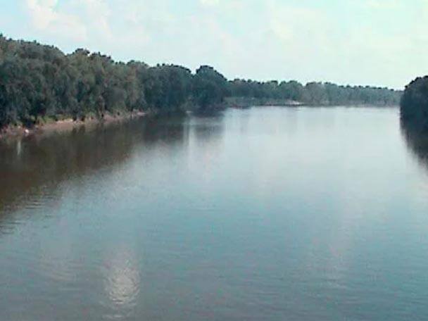 After 5 days, 20 kg magnet spots car with 5 bodies in riverbed নদীতে ডুবে যাওয়ার পাঁচ দিন পর ২০ কেজি চুম্বকের টানে উঠে এল পাঁচ দেহ সহ গাড়ি