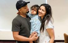 দেখুন, স্ত্রী-মেয়ের সঙ্গে তোলা ছবি শেয়ার করলেন সুরেশ রায়না