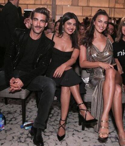 ফুটবলার ক্রিশ্চিয়ানো রোনাল্ডোর প্রাক্তন গার্লফ্রেন্ড ও রুশ মডেল ইরিনা শায়েকের সঙ্গে বেশ খানিকক্ষণ কাটান তিনি।