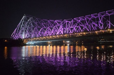 Height Of Howrah Bridge To Increase To Prevent Attempts Of Suicide গঙ গ য ঝ প দ য আত মহত য র চ ষ ট র খত হ ওড ব র জ র র ল য র উচ চত ৭ ফ ট রও ব শ ব ড ন