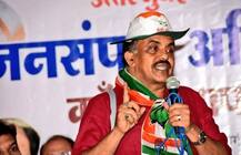 প্রধানমন্ত্রী অশিক্ষিত, গেঁয়ো, মন্তব্য কংগ্রেস নেতা সঞ্জয় নিরুপমের