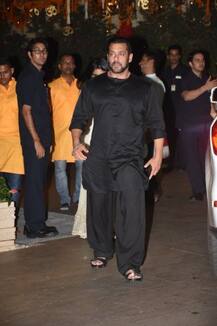 অম্বানিদের বাড়িতে উৎসবের আরও কিছু ছবি দেখুন, বসেছিল চাঁদের হাট