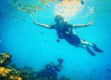 সোনাক্ষী এখন মালদ্বীপে, পোস্ট করেছেন আরও কিছু ছবি