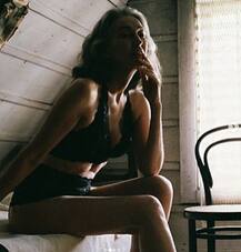 ৫৮ বছর বয়সি এই মডেল মার্সি ব্রিউয়ার পোস্ট করলেন তাঁর সাম্প্রতিক মডেলিংয়ের ছবি, দেখুন