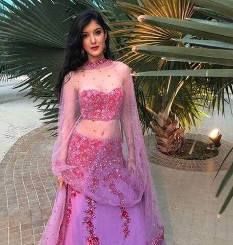 অভিনেত্রী সোনম কপূরের তুতো বোন হলেন শানায়া। ছবি-ইনস্টাগ্রাম