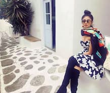 ফটোশ্যুট করালেন গোল্ড ছবির বাঙালি নায়িকা মৌনী