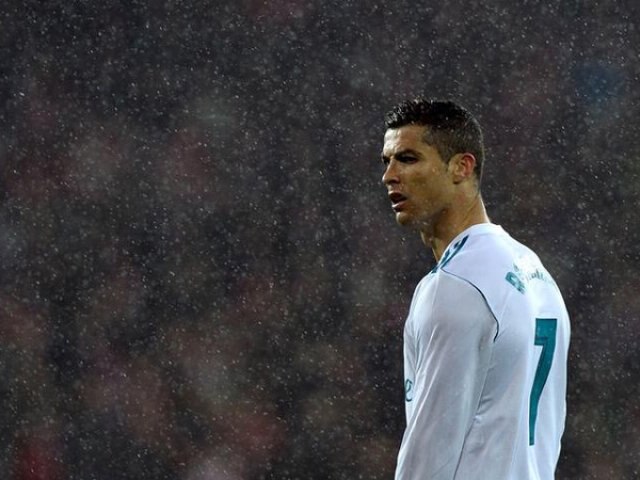 Christiano Ronaldo accused of rape, lawyers issue denial: reports ক্রিশ্চিয়ানো রোনাল্ডো ধর্ষণ করেছেন, মুখ বন্ধ রাখতে দিয়েছেন ৩৭৫,০০০ মার্কিন ডলার, অভিযোগ এই মহিলার