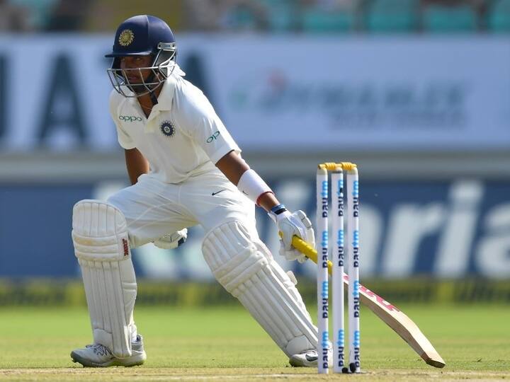 অভিষেকেই তিনি যে নজির গড়েছেন যা ক্রিকেটপ্রেমীদের স্মৃতিতে উজ্জ্বল হয়ে থাকবে। 