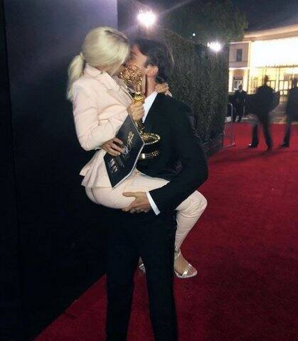 বয়ফ্রেন্ডের সঙ্গে অ্যামি অ্যাওয়ার্ড জয়ী অভিনেত্রী ডাভ ক্যামেরন। 