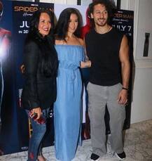 দেখুন টাইগার শ্রফের বোন কৃষ্ণার ছবি