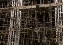 নয়ডায় ভেঙে পড়ল নির্মীয়মান বহুতল, মৃত অন্তত ৪ শ্রমিক, জখম ৬