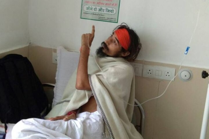 After GD Agarwal’s death another Ganga activist Sant Gopaldas on fast rushed to AIIMS গঙ্গাদূষণ: স্বামী জ্ঞানস্বরূপ সানন্দের পর মৃত্যুপথযাত্রী আর এক সন্ন্যাসী, ১১১ দিন ধরে অনশন করছেন সন্ত গোপালদাস