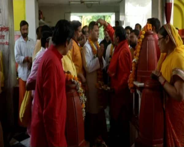 ২ দিনের সফরে মধ্য প্রদেশ এসেছেন রাহুল। 