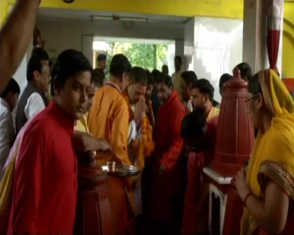 মধ্য প্রদেশের ২৩০টি বিধানসভা আসনে ভোট ২৮ নভেম্বর। 